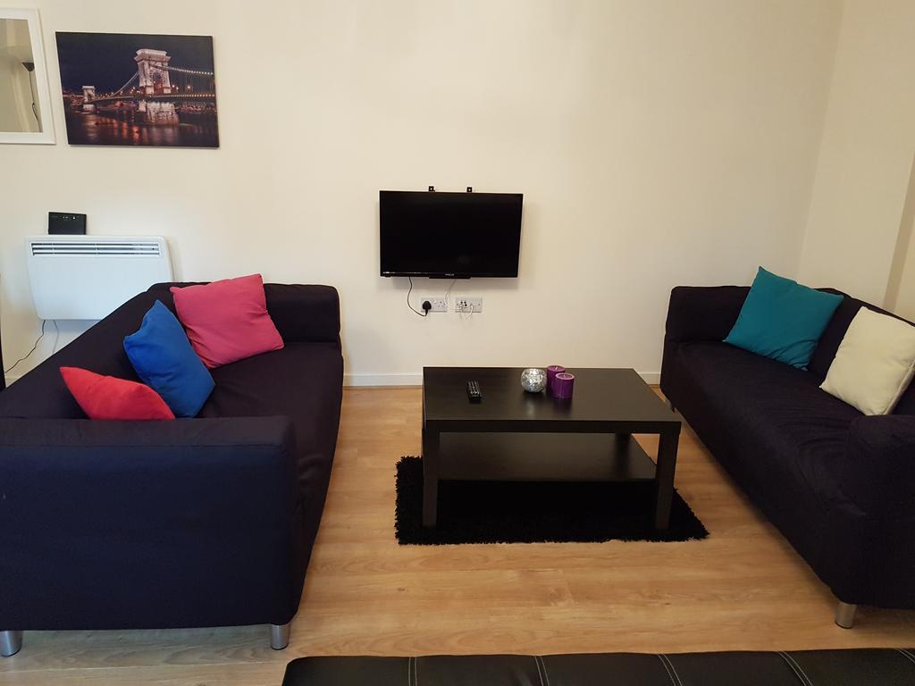 Two Bedrooms, Two Bath, Up To 3 Beds 1 Sofa - Slough Windsor Legoland Exterior photo